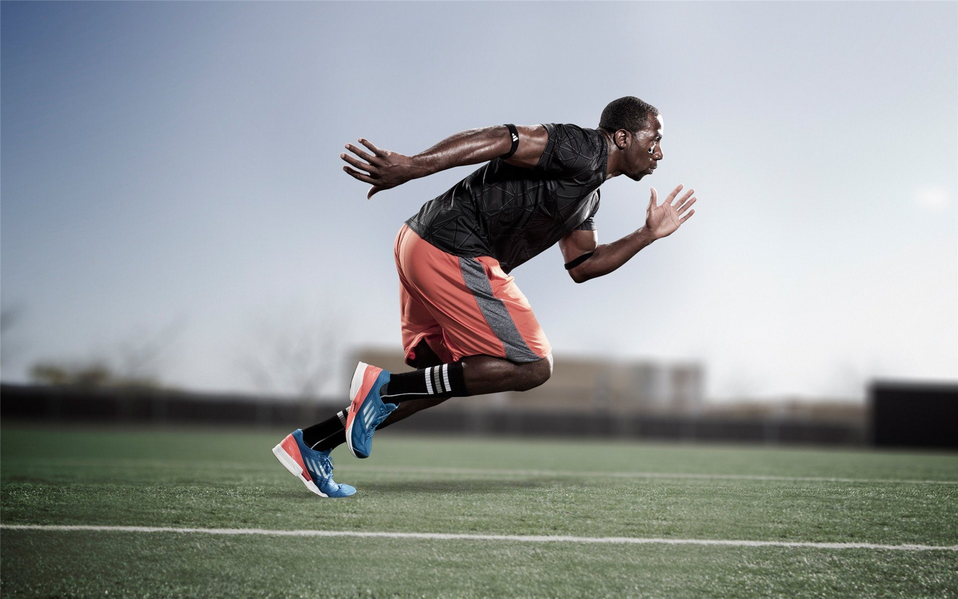 Kaiyun APP-女队气氛高涨 团结备战巴黎，大巴黎女队