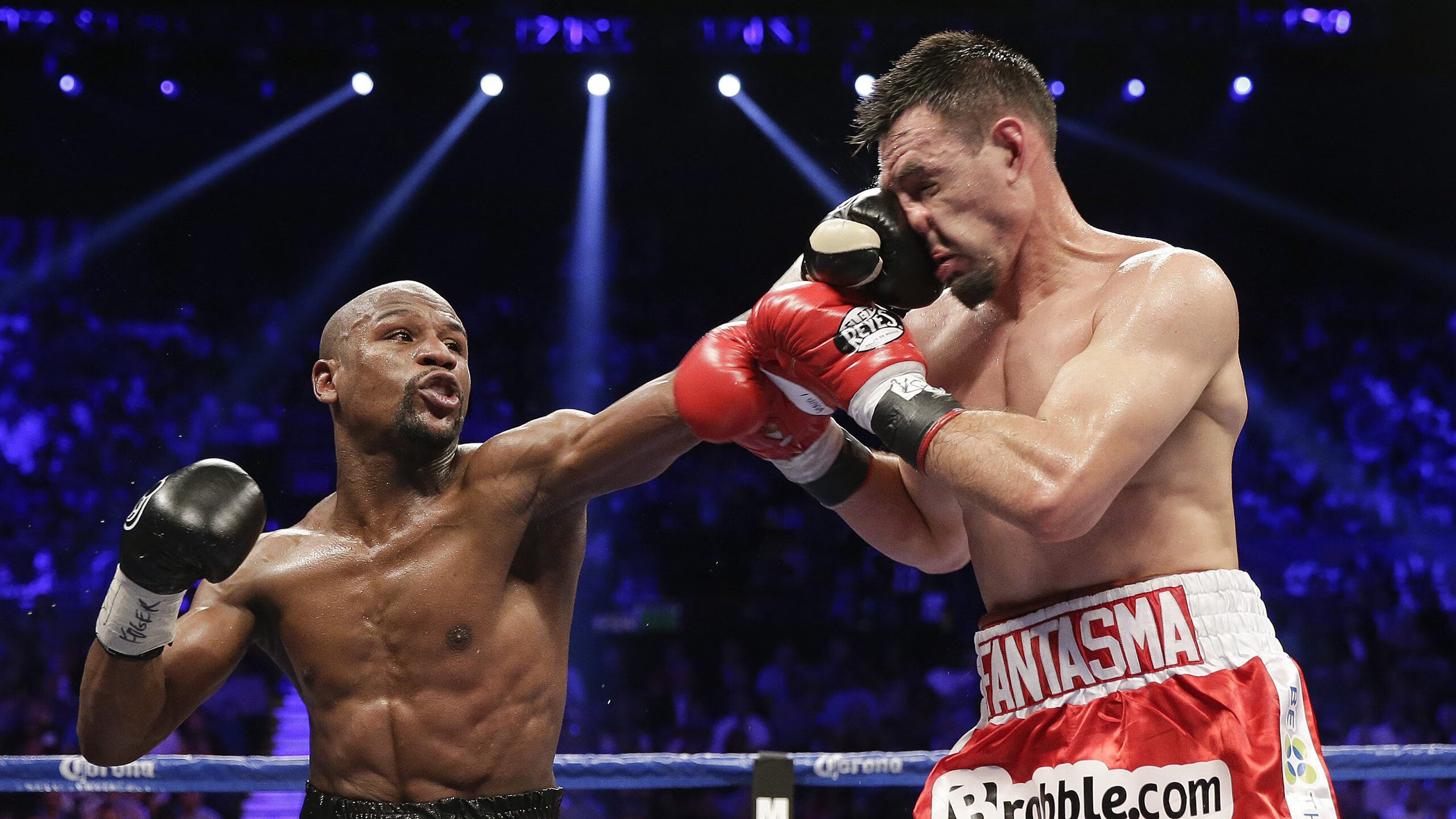 浓眉连续封盖主帅赛后高度评价其防守，浓眉几次最佳防守球员