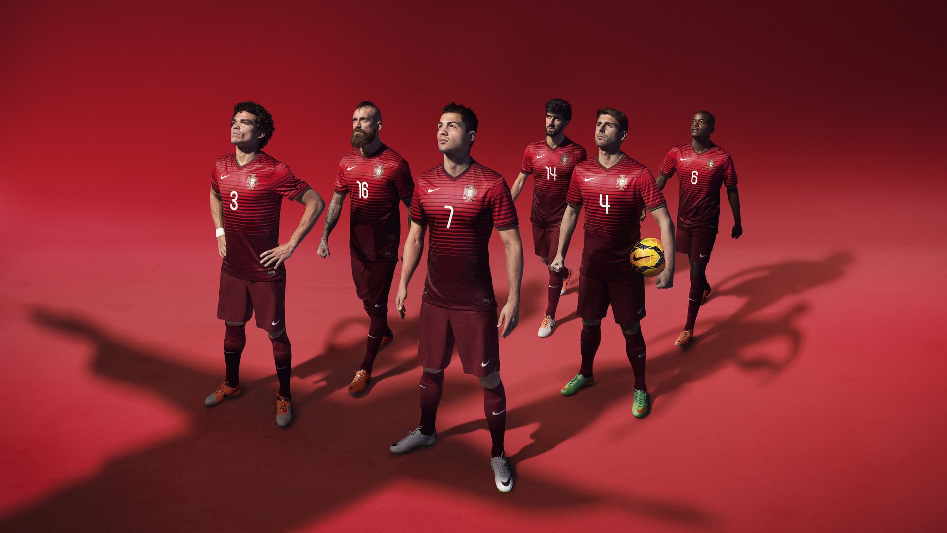 _荣耀时刻：夺冠英雄的瞬间流传千里_，荣耀每届的冠军